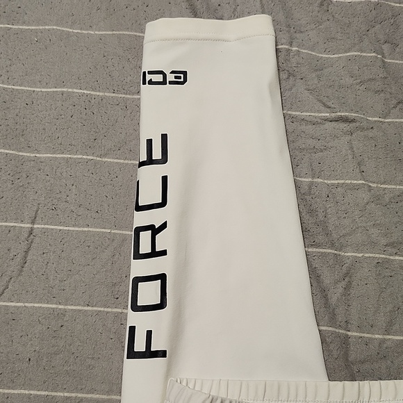 NWOT Echt workout legging - Picture 3 of 4